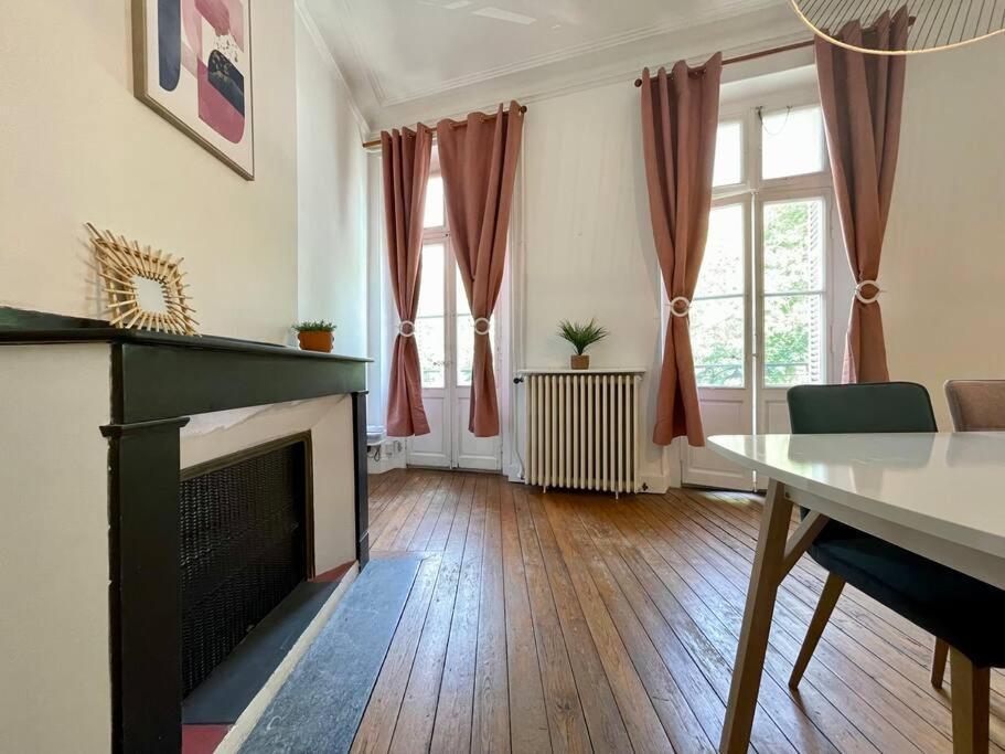 Le Varsovie ※ 4 Balcons Каркасон Екстериор снимка